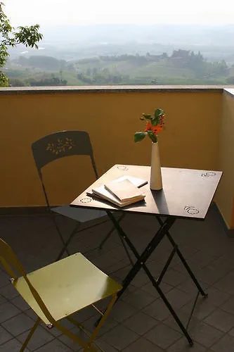 فندق مبيت وإفطار La Taverna Degli Angeli Vezzi Portio